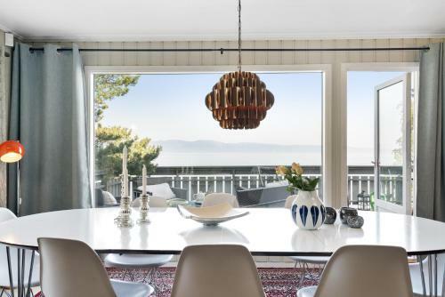 Private House & Bungalow By The Sea