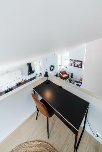 Modern Villas In Plush Town