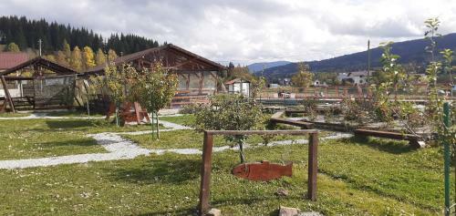 Hostal Pensiunea La Poalele C?limanilor