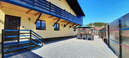 Hostal Pensiunea La Poalele C?limanilor