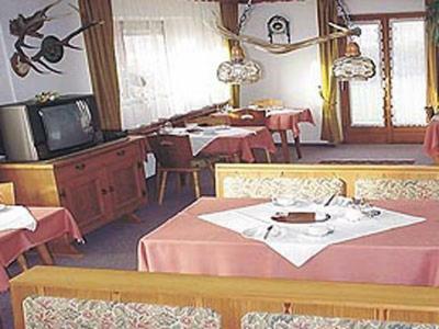 Hostal Nichtraucher G�stehaus Sch�nfeld