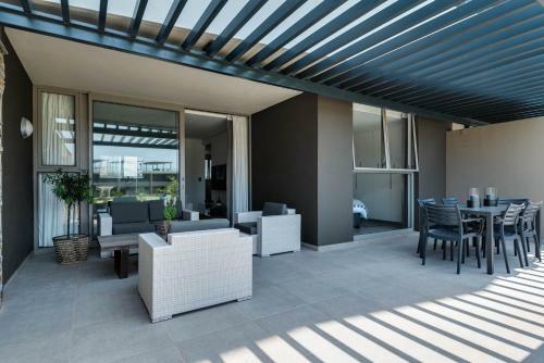Sibaya Pebble Beach Luxury Apartment