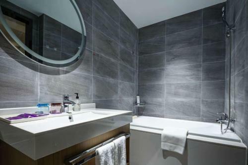 Qingdao Grace Select Hotel