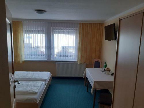 Hostal Gasthaus Und Pension Zum Biber