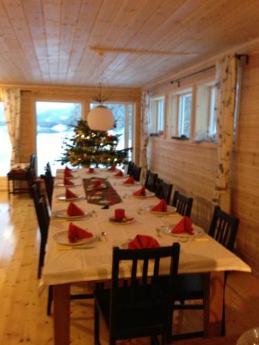 Villa Lakehouse In Norway