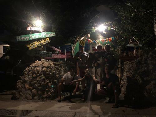 Hostal Happy Island Miyako