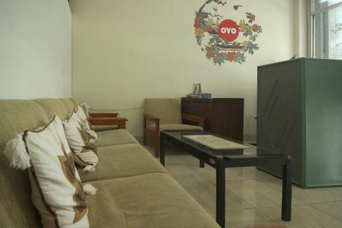 Hotel Vaccinated Staff - Oyo 1448 Kartini Residence Syariah