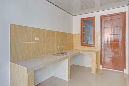 Hotel Oyo 90772 Iterakost