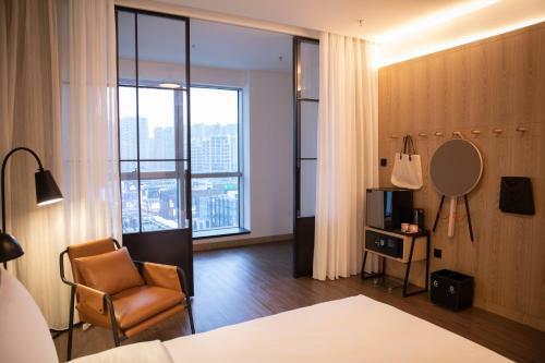 Hotel Moxy Shenzhen North Station