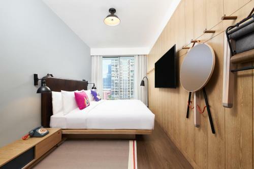 Hotel Moxy Shenzhen North Station