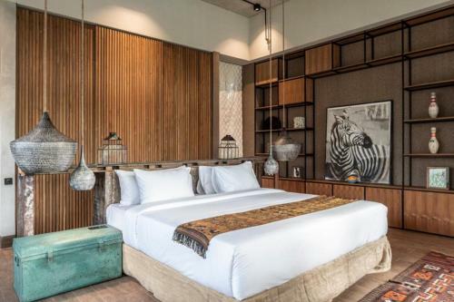 The V House Bali - Luxurious Designer Villa In Canggu