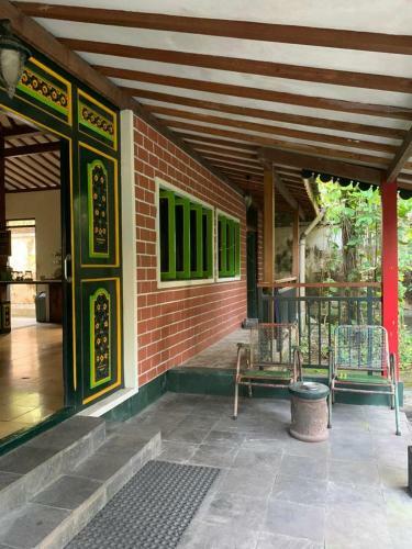 Hostal Sonosewu Guesthouse Syariah