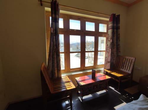Hostal Donskit Guesthouse