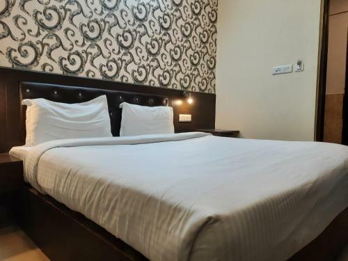 White Lily Hotel Horizon