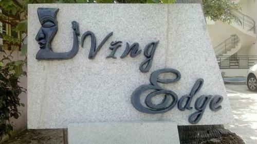 Hostal Living Edge Residency
