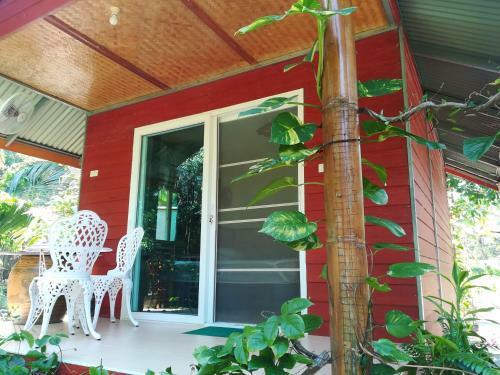 Pink Kangaroo Bungalows