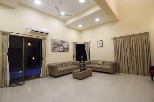 Jackdaws Villa By Ssk Villas