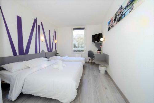 East Hotel 67