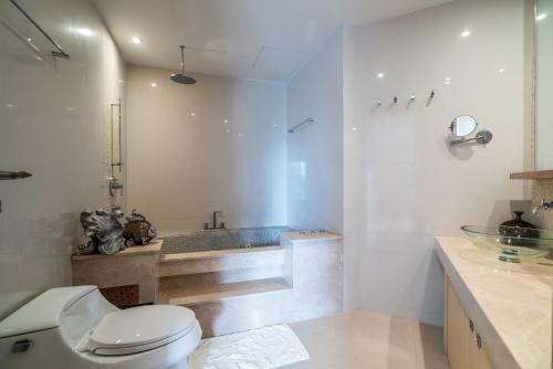 Apartamento Bangtao Beach Front By Lofty