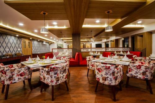 Hotel Anand Vardhan Resorts