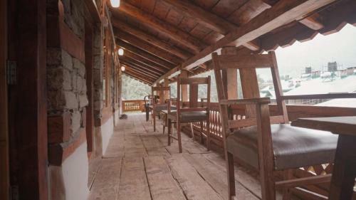 Hotel Mudhouse Old Manali