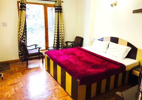 Shashwat Homestay With Garden View