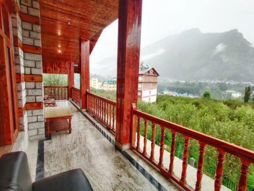 Aroma Taru Villa / Cottage ,manali