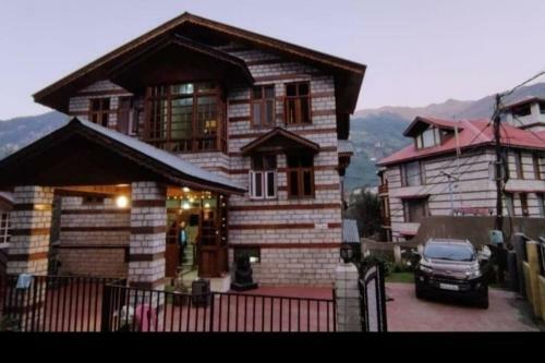 Aroma Taru Villa / Cottage ,manali