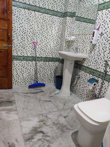 Aroma Taru Villa / Cottage ,manali