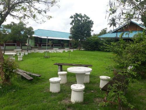 Hotel ???? ??????? ??????-phet Resort, Nakhonthai