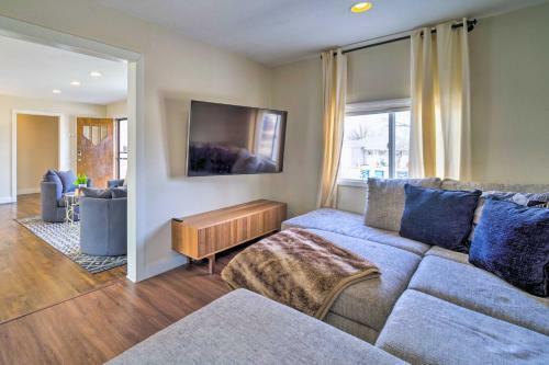 Modern Littleton Home With Yard Pets Welcome!