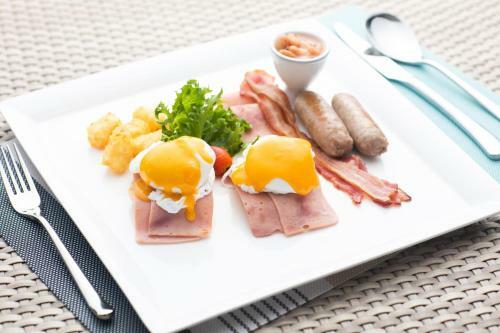 Liv Hotel Phuket Patong Beachfront - Sha Extra Plus