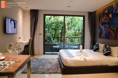 Emerald Terrace Apartment Patong