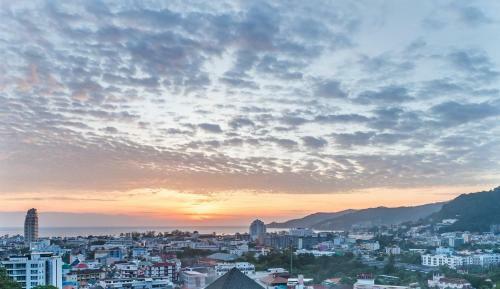 Apartamento Ocean View Treasure Patong By Lofty