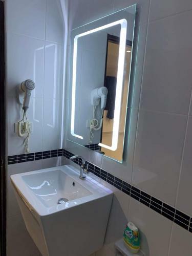 Apartamento Beverly Hills Villa Patong