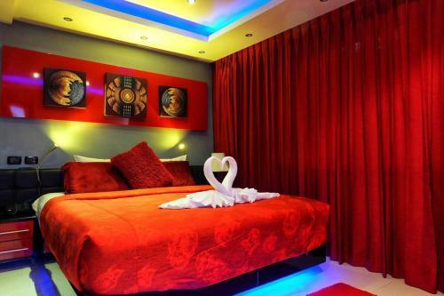 Best 2 Bedroom Apartment 2min Walk To Patong Beach