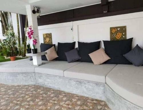 Charming 3 Bedroom, 3 Bathroom Villa With Private Pool