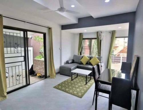 Charming 3 Bedroom, 3 Bathroom Villa With Private Pool