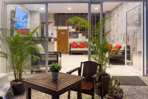 Hotel Baya Phuket