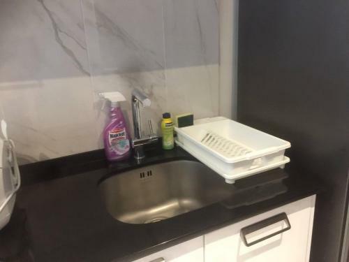 Patong Hill Cozy Studio With Nice Pool And Garden
