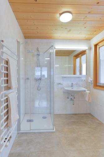 Hostal Pension Haus Romy