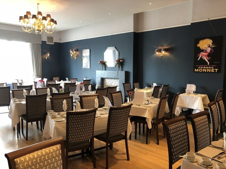 Manor Hotel