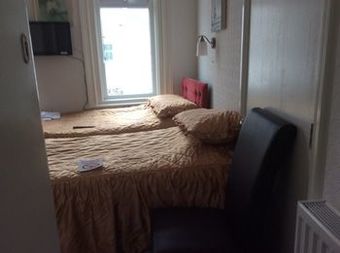 Bed & Breakfast Ash Hotel
