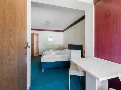 Gorgeous Apartment In S�ll With A Garden