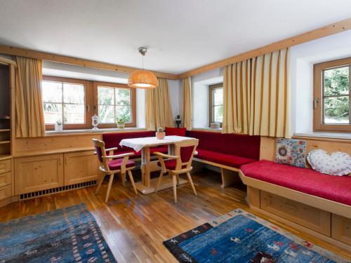 Holiday Home Ferienhaus Gasser-1