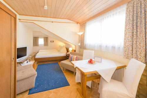 Hostal Landhaus Tritscher