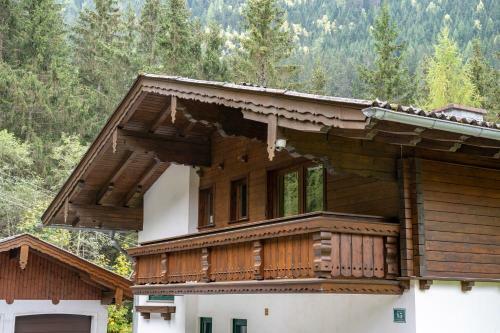 Hostal Chalet Janer