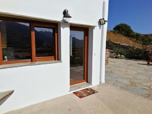 House With Sea And Mountain Views