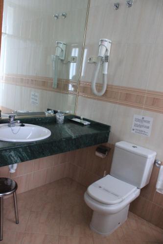 Hotel Mondragon