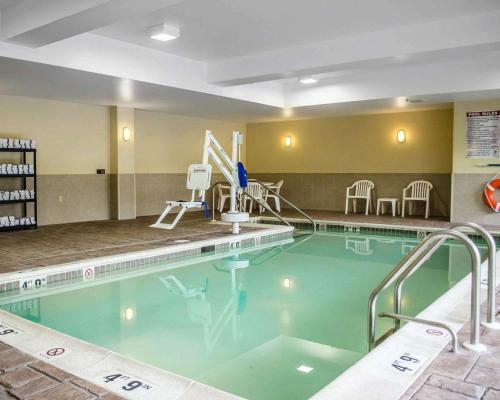 Hotel Comfort Suites Hummelstown